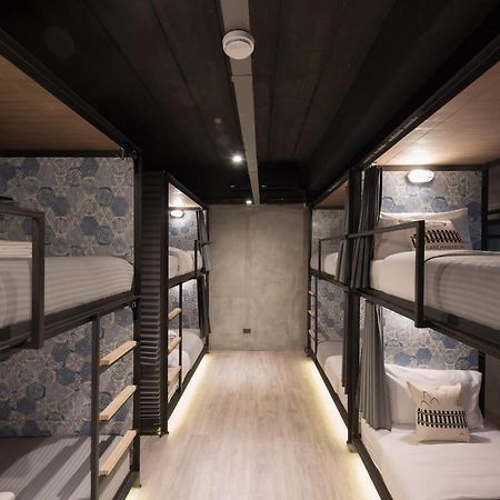 Готель Westory Design Poshtel Канчанабурі Екстер'єр фото